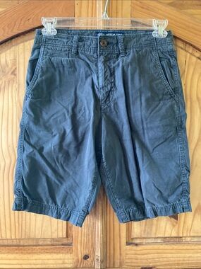 Men's American Eagle Longer Length dark gray chino shorts size 28